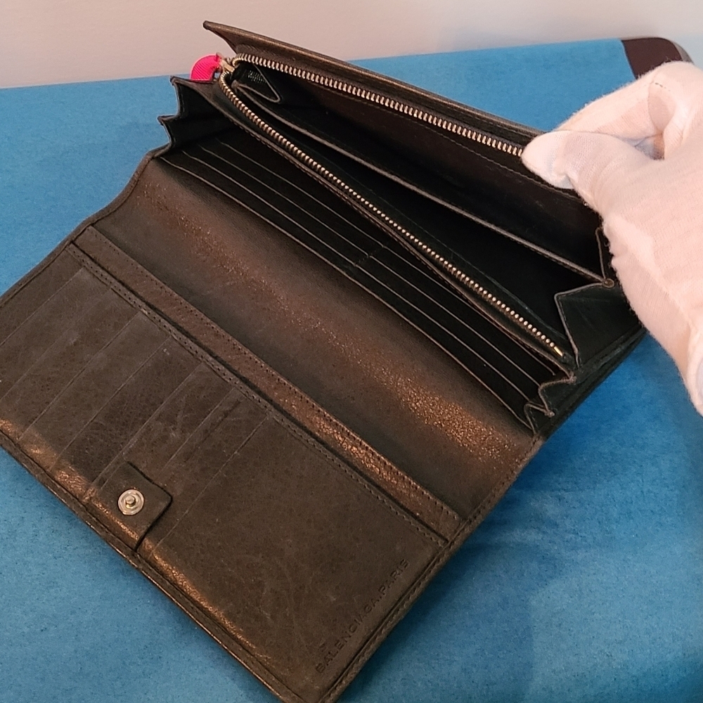 Balenciaga Lambskin Wallet - Picture 7 of 15